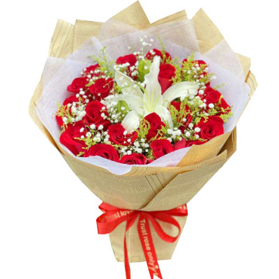 淄博19朵红玫瑰1支百合，永恒之美